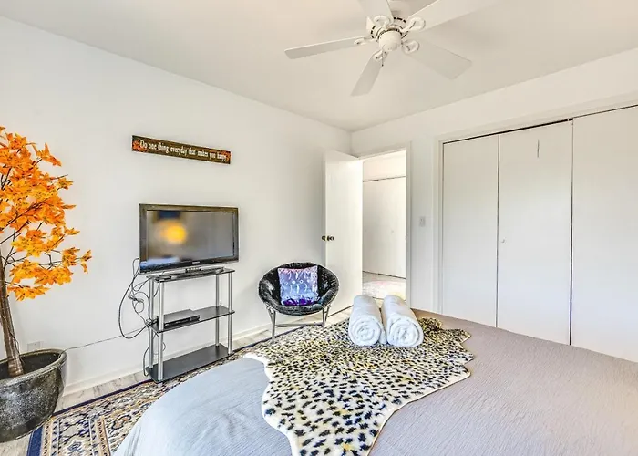 Holiday home Wellness Retreat Near Trails And Downtown *
