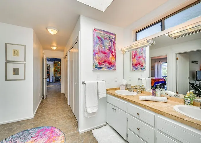 Holiday home Wellness Retreat Near Trails And Downtown